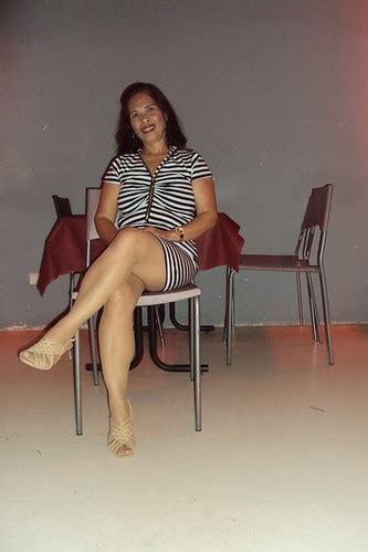 granny spreading legs|NATURALLY,,ATTRACTIVE MATURE,WOMEN,Exceptional。